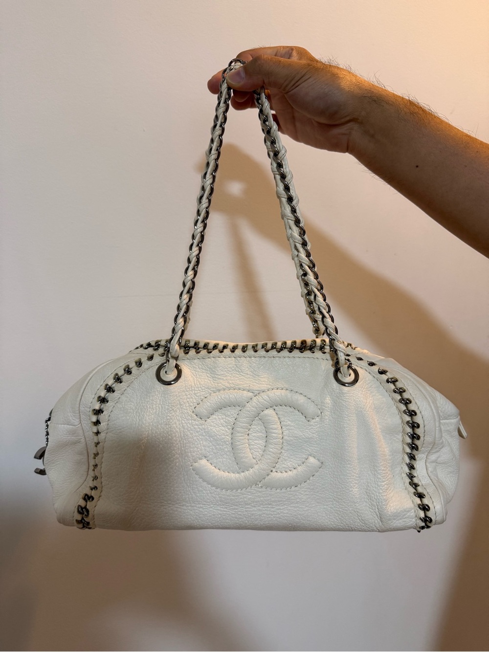 Authentic Chanel White Leather Shoulder Bag